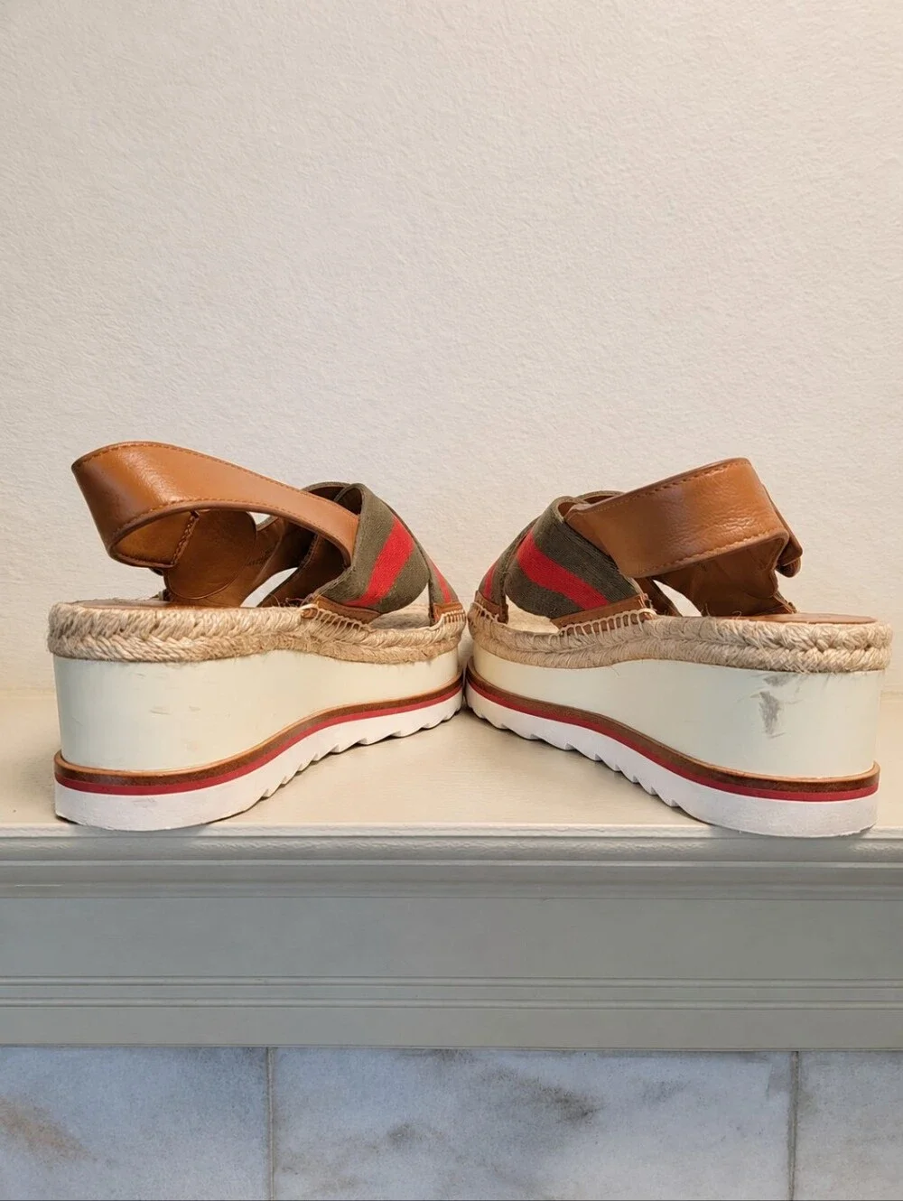 Marc Fisher chic marc